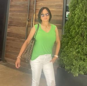 Meet your Posher, Sally